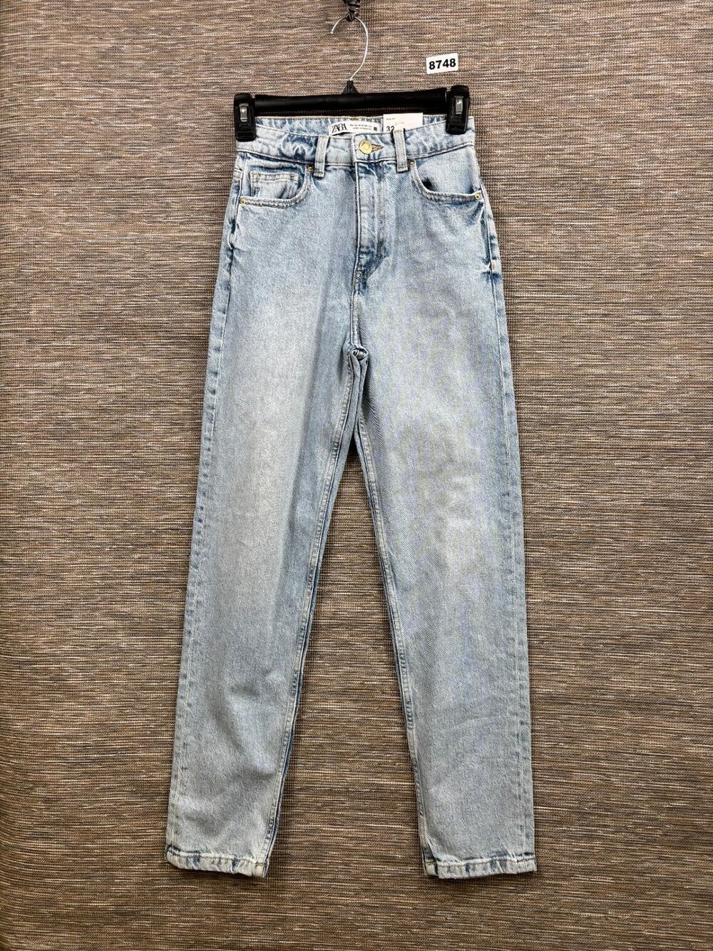 Zara Slim Mom Fit High Rise Ankle Jeans Womens Size 32 US 0 Light Wash Denim NEW